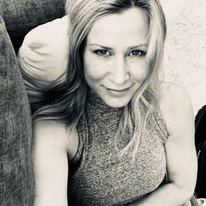 Meet your Posher, Debra